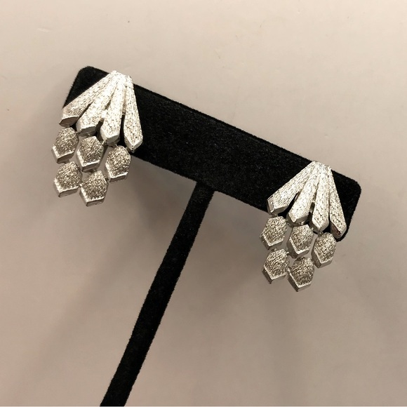Coro Jewelry - Vintage Coro Silver-Tone Textured Screw-back Earrings